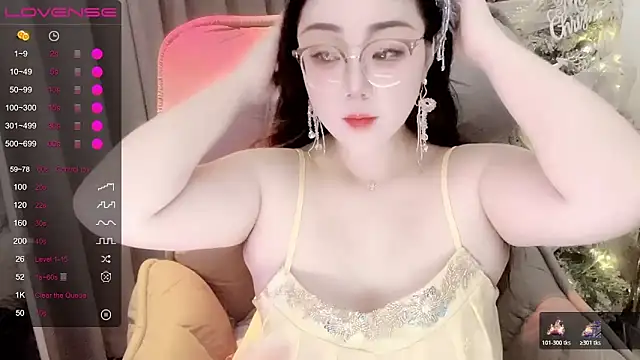 Snapshot of Monica-666888- chatting on June 2026 04:24:02 PM Monica-666888- online show from June 2026 04:24:02 PM