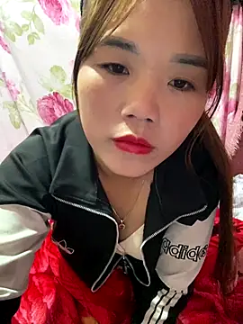 nachi-baby online show from November 2025 08:00:01 PM