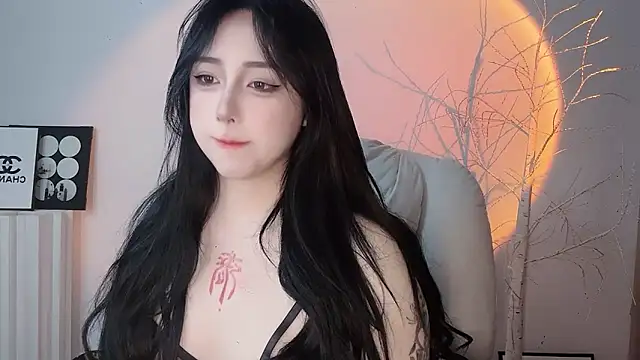 Love-hanzaizai718 online show from November 2025 07:46:02 PM