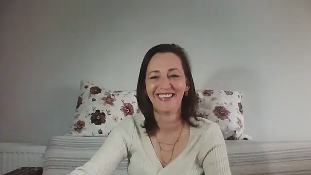 Snapshot of ArianaStarr chatting on April 2026 07:14:02 AM ArianaStarr online show from April 2026 07:14:02 AM