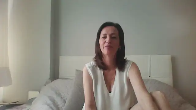 Snapshot of ArianaStarr chatting on May 2026 06:54:01 AM ArianaStarr online show from May 2026 06:54:01 AM