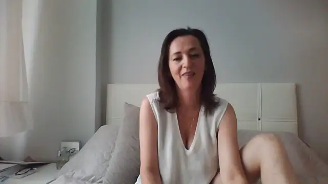 Snapshot of ArianaStarr chatting on June 2026 06:11:01 AM ArianaStarr online show from June 2026 06:11:01 AM