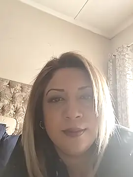 Snapshot of IndianLara chatting on October 2025 06:54:01 AM IndianLara online show from October 2025 06:54:01 AM