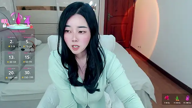 Xiaodie-baby online show from November 2025 01:11:01 PM