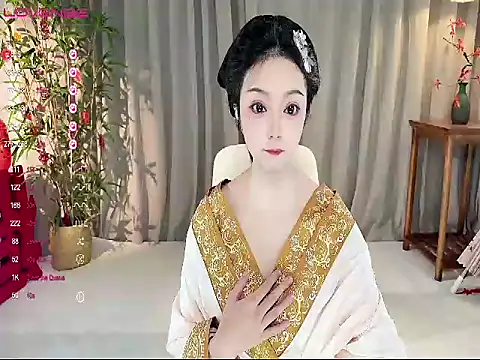 Snapshot of LuckyGirl_GeGe chatting on October 2025 08:07:01 AM LuckyGirl GeGe online show from October 2025 08:07:01 AM