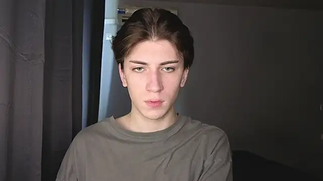 Snapshot of Oliver_star_boy_ chatting on October 2025 08:31:02 AM Oliver star boy  online show from October 2025 08:31:02 AM