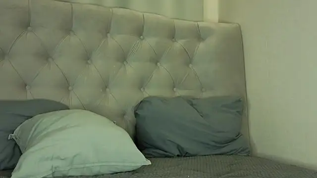 Oliver star boy  online show from April 2026 06:10:02 PM