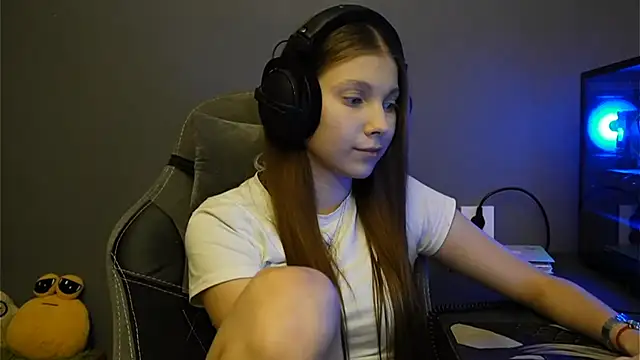 Softixq online show from December 2025 02:23:01 PM