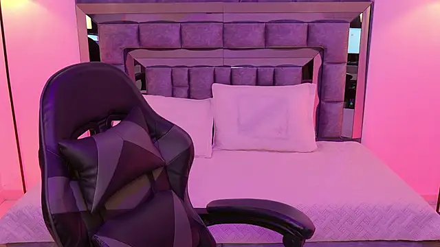 Bella Clark2 online show from November 2025 04:15:02 AM