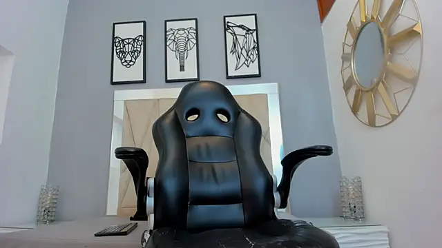 adams bobby online show from April 2026 11:18:02 AM