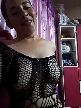 Valentinass20 online show from November 2025 01:59:01 AM