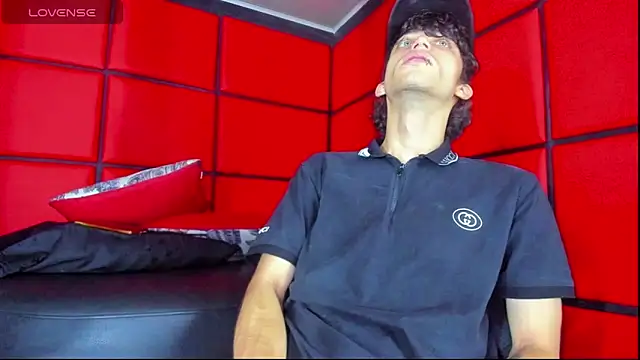 Khalid16  online show from October 2025 02:19:01 PM