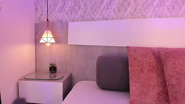 Snapshot of Vittoria__rossi chatting on June 2026 01:45:02 PM Vittoria rossi online show from June 2026 01:45:02 PM