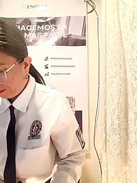 Valentina--1 online show from April 2026 10:02:01 AM