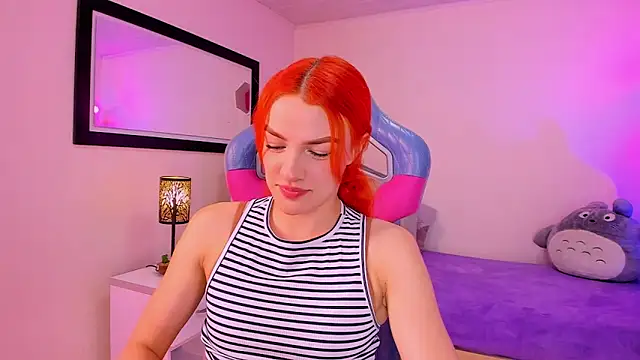 celeste blazze  online show from April 2026 08:00:02 PM