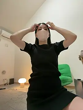 akimix xoxo online show from April 2026 04:30:02 PM