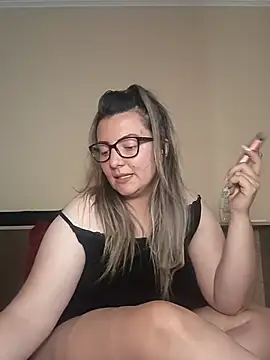 Gabrielaalialiali online show from May 2026 11:50:01 AM