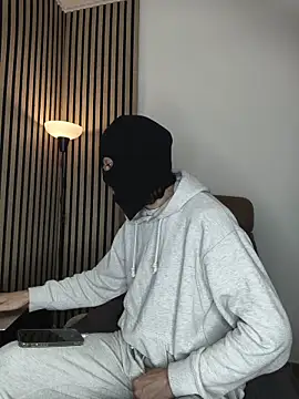 findomhot online show from December 2025 06:48:02 PM