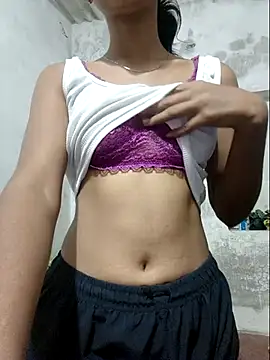 Snapshot of Kissu-Jaan chatting on March 2026 03:28:01 PM Kissu-Jaan online show from March 2026 03:28:01 PM