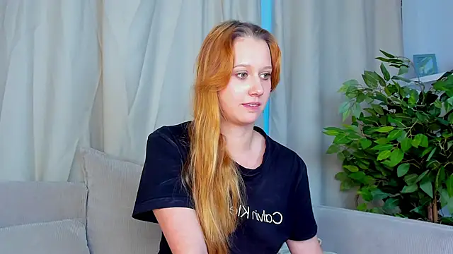 Charil Wilson online show from November 2025 04:29:02 AM