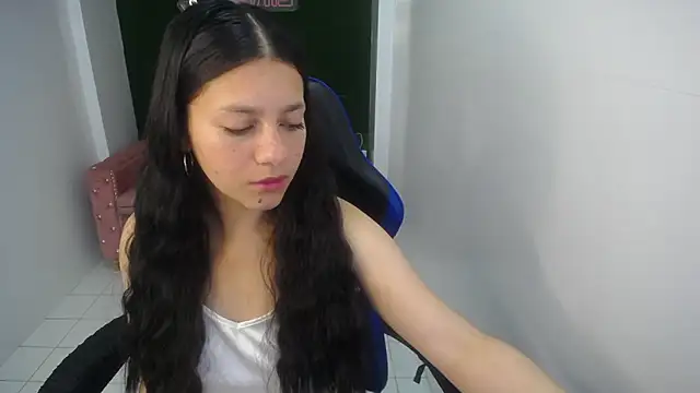 Snapshot of velvetvixen_t chatting on October 2025 12:31:01 PM velvetvixen t online show from October 2025 12:31:01 PM