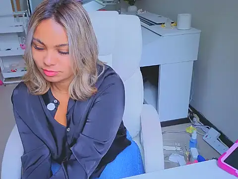 diosadeluniverso online show from April 2026 03:27:01 PM