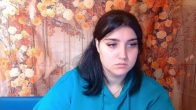 ScarletCargo online show from November 2025 05:44:01 PM