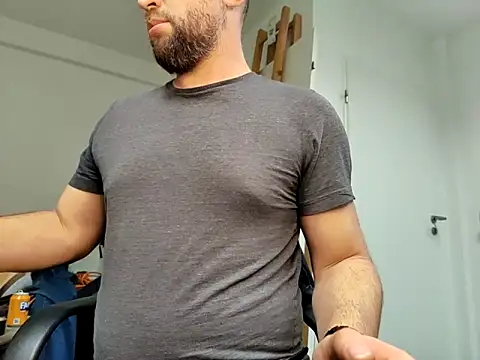 Snapshot of stripcumboy chatting on October 2025 06:04:01 PM stripcumboy online show from October 2025 06:04:01 PM