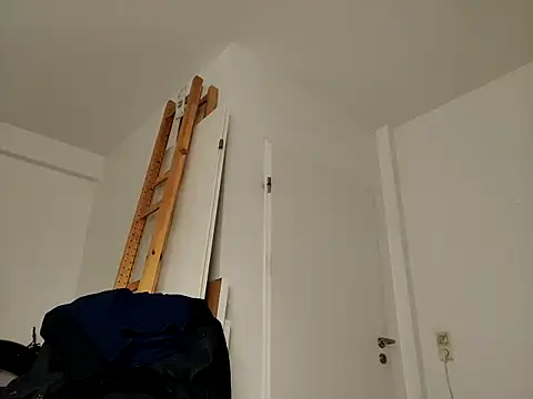 Snapshot of stripcumboy chatting on November 2025 06:41:02 PM stripcumboy online show from November 2025 06:41:02 PM