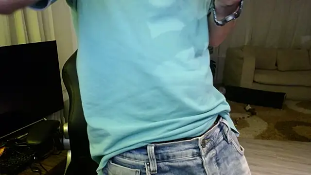 Snapshot of cowboy_co chatting on October 2025 03:23:02 AM cowboy co online show from October 2025 03:23:02 AM