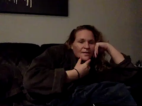 Dinslavnu online show from October 2025 06:21:01 PM