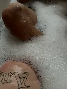 Snapshot of Aksinja05 chatting on November 2025 03:47:02 PM Aksinja05 online show from November 2025 03:47:02 PM