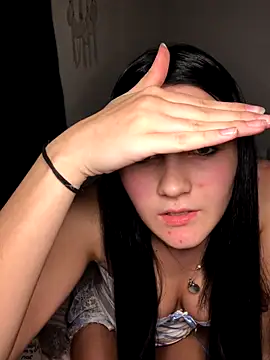 KirbyEarlss online show from November 2025 10:34:02 PM