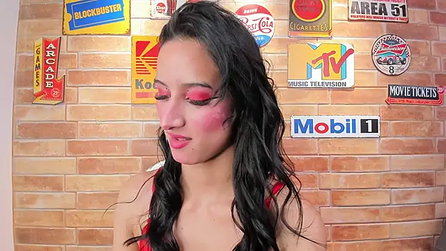 foxy sharlotte online show from February 2026 06:15:01 PM