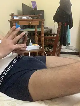 Unique-Man online show from April 2026 10:22:01 PM