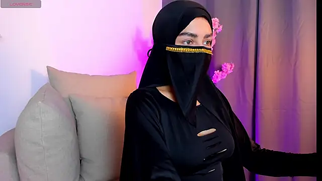 shaima   online show from December 2025 08:46:01 PM