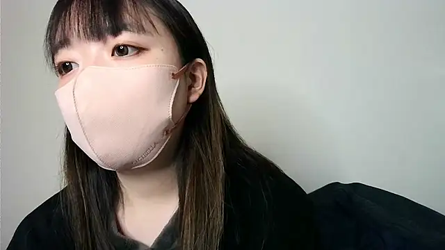 yua chan00 online show from November 2025 01:11:01 PM