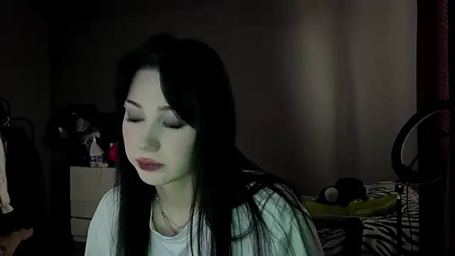 SusyRitthaler online show from November 2025 09:32:02 AM