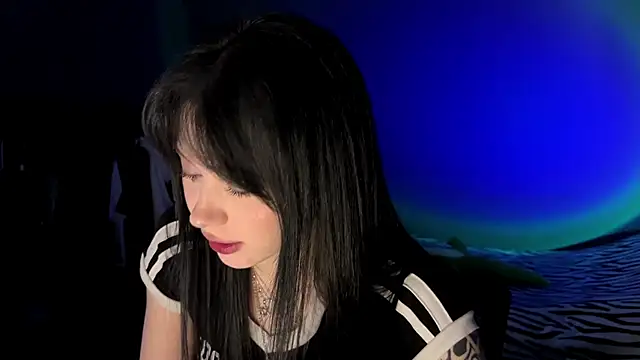 SusyRitthaler online show from November 2025 09:53:01 AM