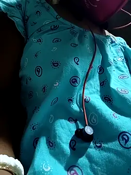 Snapshot of Danielbutterfly chatting on October 2025 06:03:02 AM Danielbutterfly online show from October 2025 06:03:02 AM