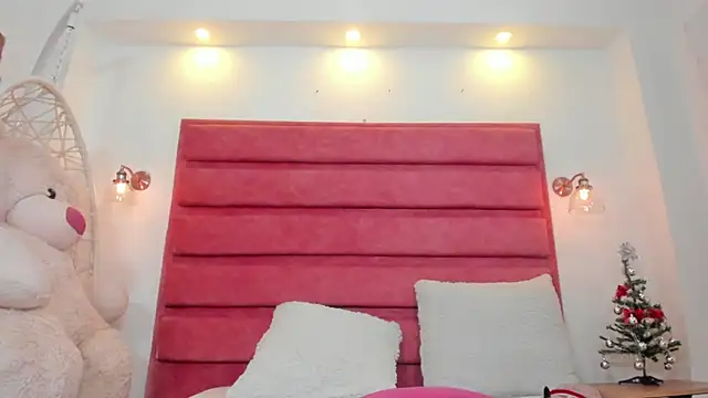 naomy sexy  online show from December 2025 07:53:02 PM