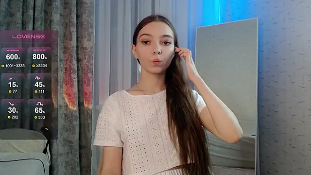 miragge  online show from December 2025 11:10:02 PM