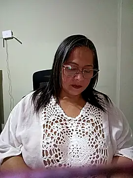Snapshot of Angie_milf50 chatting on May 2026 01:24:01 AM Angie milf50 online show from May 2026 01:24:01 AM