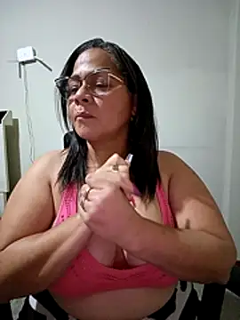Snapshot of Angie_milf50 chatting on May 2026 12:49:01 AM Angie milf50 online show from May 2026 12:49:01 AM