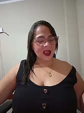Snapshot of Angie_milf50 chatting on June 2026 07:23:01 AM Angie milf50 online show from June 2026 07:23:01 AM