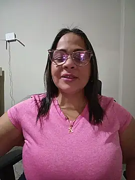 Snapshot of Angie_milf50 chatting on July 2026 04:52:01 AM Angie milf50 online show from July 2026 04:52:01 AM