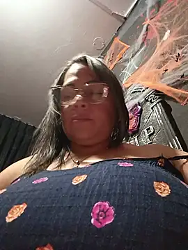 Snapshot of Angie_milf50 chatting on July 2026 12:56:02 AM Angie milf50 online show from July 2026 12:56:02 AM