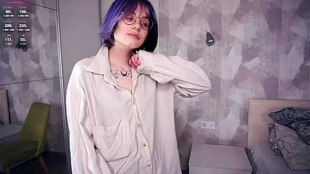 KellePourier online show from November 2025 05:36:02 PM