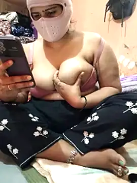 CUTE-GIRL-1 online show from February 2026 04:23:02 PM