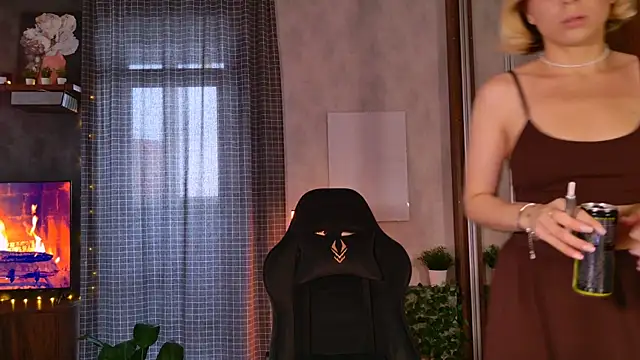 BallerinaCappuchino online show from November 2025 03:39:02 AM